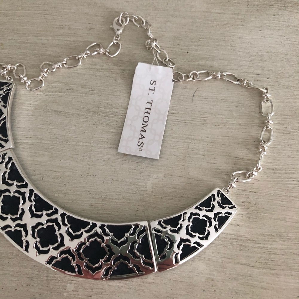 LAST CHANCE! NWT St Thomas statement necklace